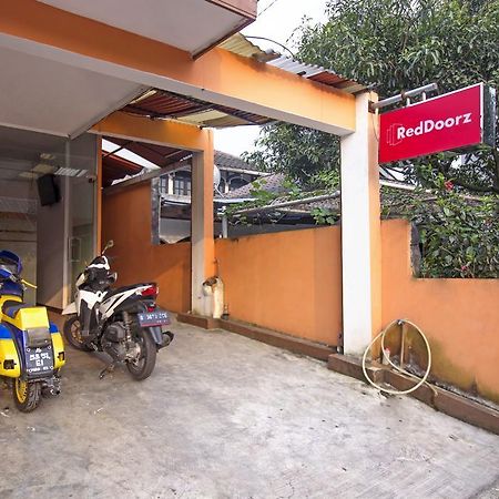 Reddoorz Syariah Near Btc Fashion Mall Bandung Dış mekan fotoğraf